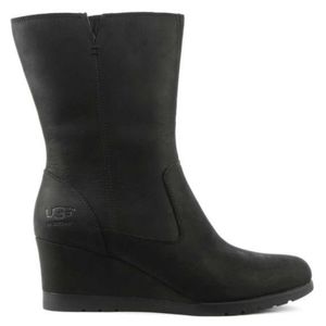 Ugg joely boots black. Size 6. Bnib